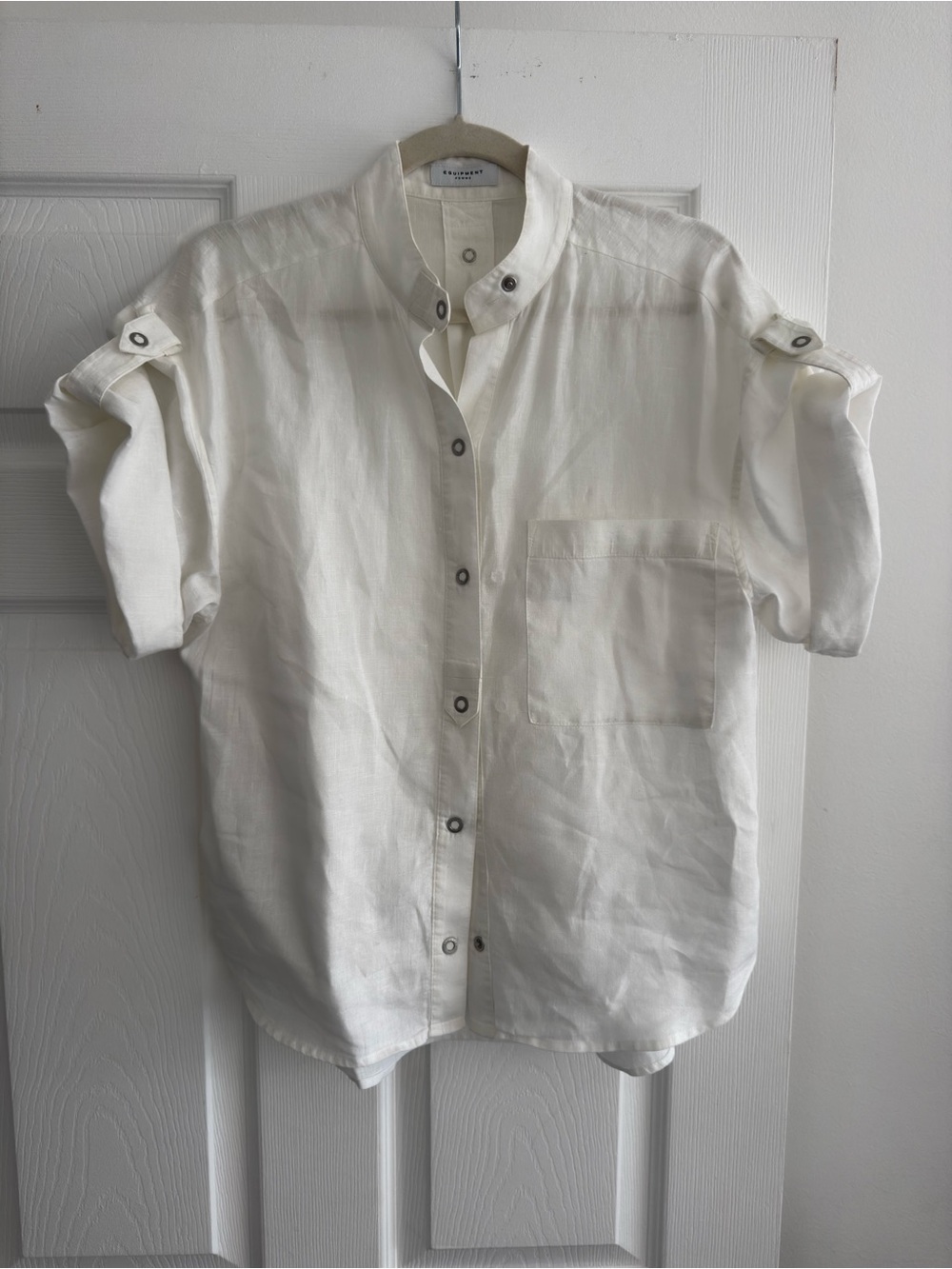 Equipment White Short-Sleeve Button-Down Shirt